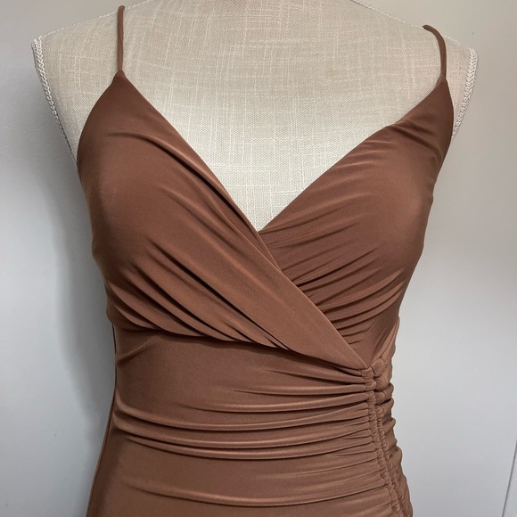 PrettyLittleThing Brown Mini Dress - Picture 4 of 6